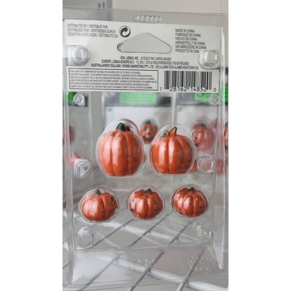 LEMAX SPOOKY TOWN 2017 Orange Happy Pumpkin Family of 5 New #14852 - Picture 4 of 11